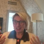 Свингерство это нормально? Смотри новое видео на канале,и добавляйся в группу-ссылка в описании